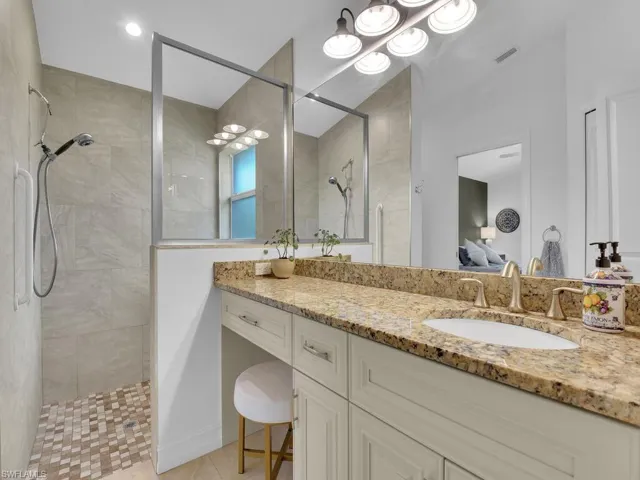 290  Shady Hollow W BLVD, Naples, FL 34120