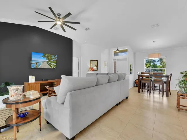 290  Shady Hollow W BLVD, Naples, FL 34120