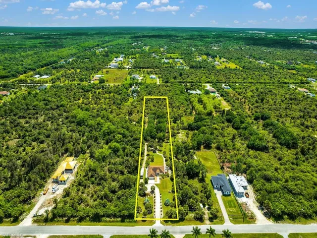 290  Shady Hollow W BLVD, Naples, FL 34120