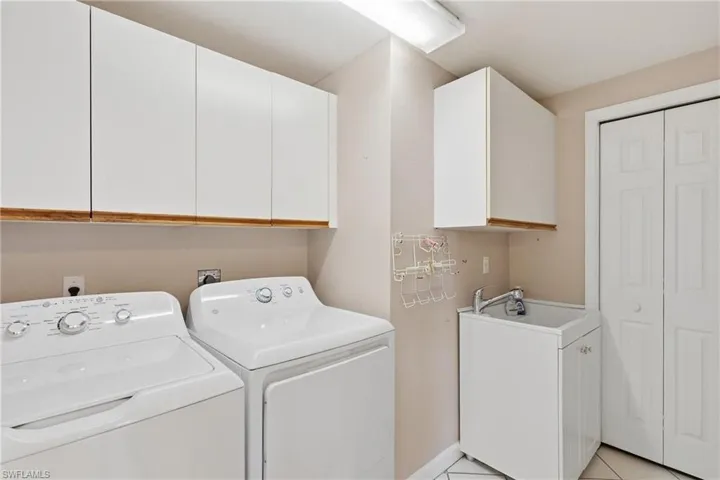 2245 Hidden Lake Dr 3, Naples, Florida 34112