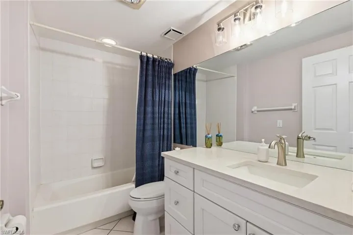 2245 Hidden Lake Dr 3, Naples, Florida 34112