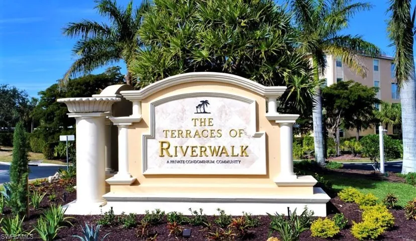8261  Pathfinder  LOOP, Fort Myers, FL 33919