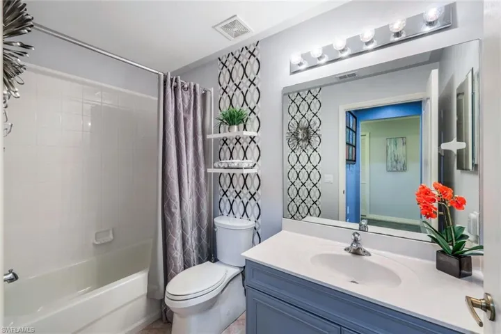 Guest Bath. (Stick-on wall paper easily removed)
