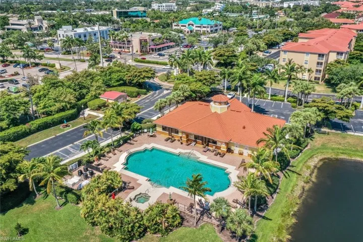 Huge Resort Style Pool