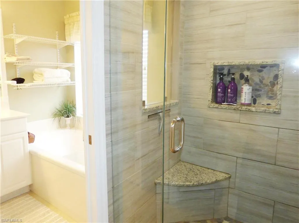 9159 Shadow Glen WAY, Fort Myers, FL 33913,224090617