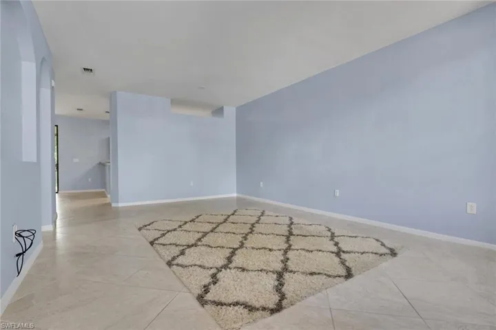 15454 Summit Place Cir 125, Naples, Florida 34119