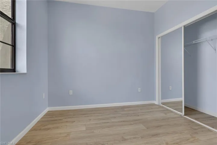 15454 Summit Place Cir 125, Naples, Florida 34119