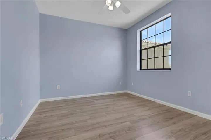 15454 Summit Place Cir 125, Naples, Florida 34119
