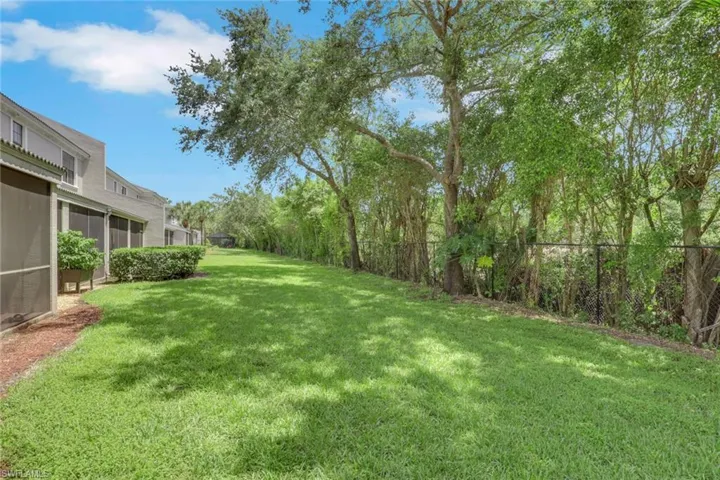 15454 Summit Place Cir 125, Naples, Florida 34119