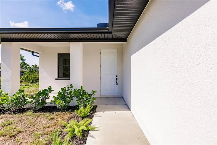 2519  56th W ST, Lehigh Acres, FL 33971