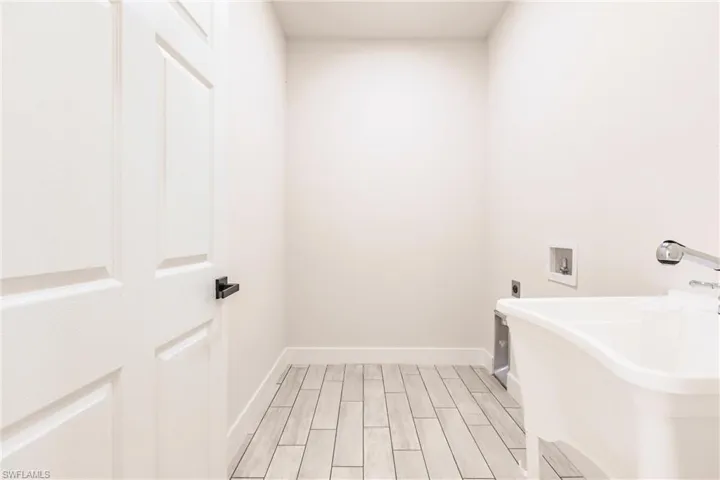 2519  56th W ST, Lehigh Acres, FL 33971
