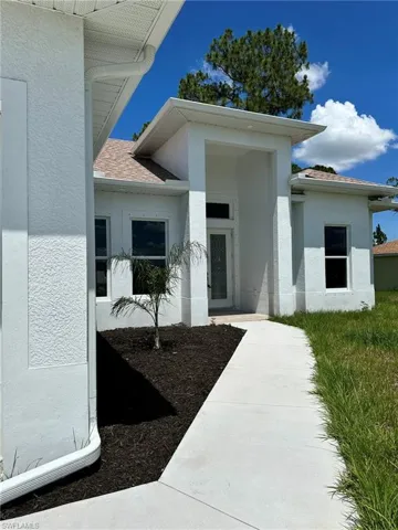 312  Panorama  AVE, Lehigh Acres, FL 33974