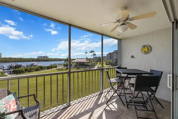 Screened Lanai with ceiling fan