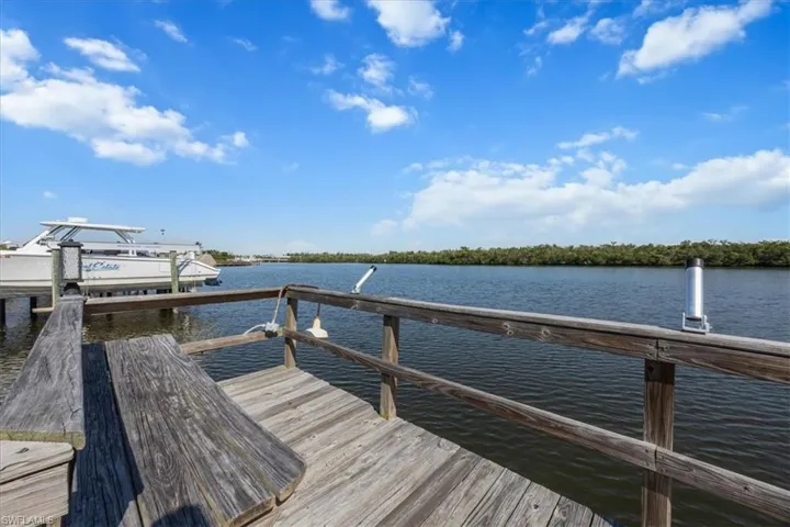 Mariners Cove Dock
