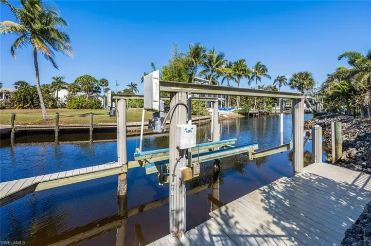 Two new motors for the boat lift