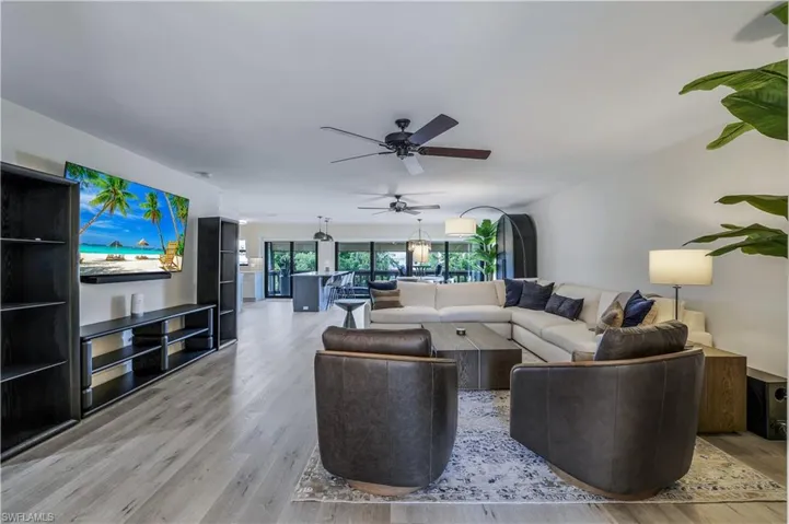 1390 Chesapeake Ave 1390, Naples, Florida 34102