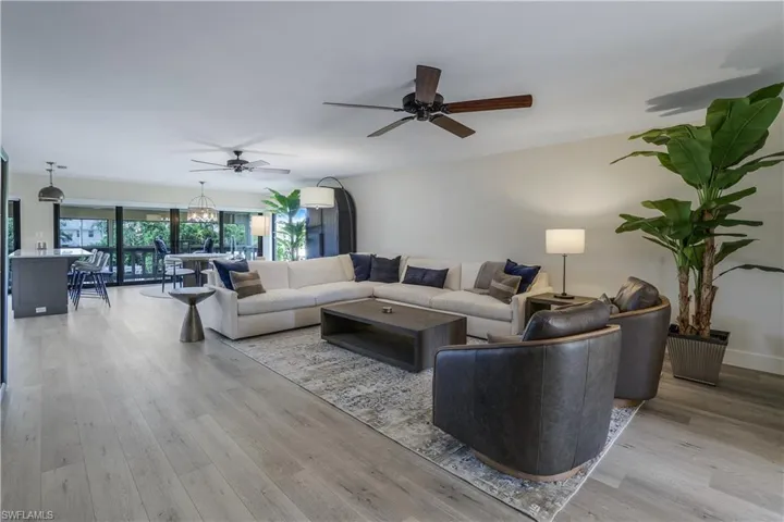 1390 Chesapeake Ave 1390, Naples, Florida 34102