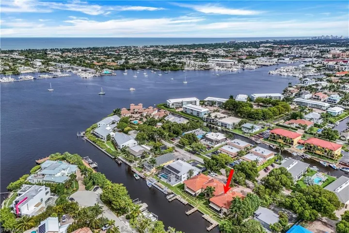 1390 Chesapeake Ave 1390, Naples, Florida 34102