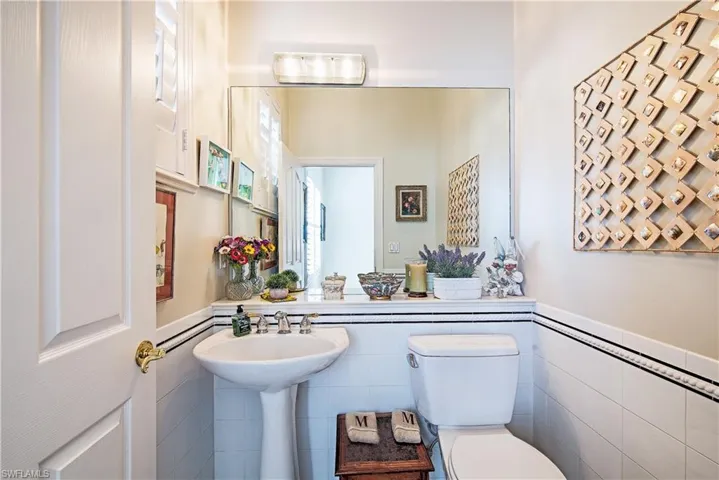 Powder room