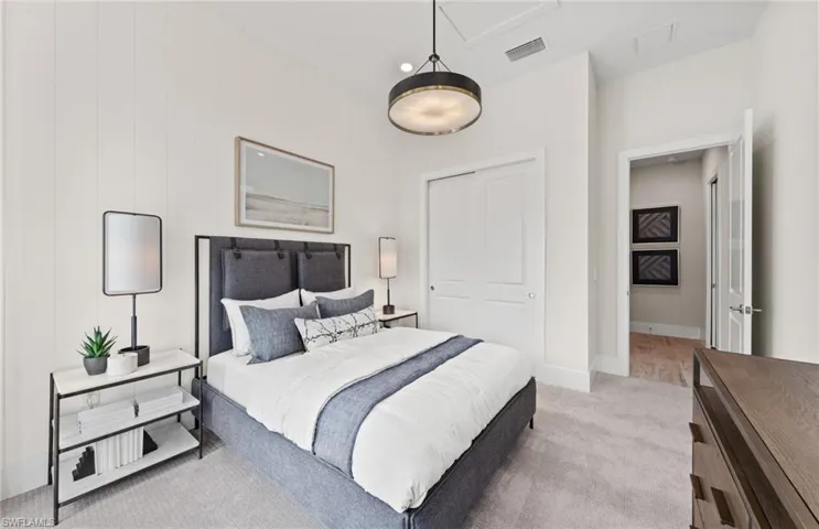 Interior photos are of a staged model home. Illustration purposes only. Options may vary.