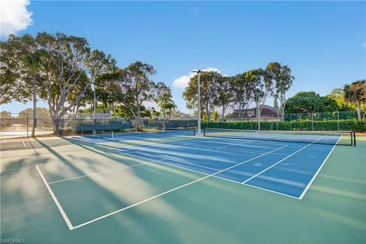 Tennis & Pickleball Courts