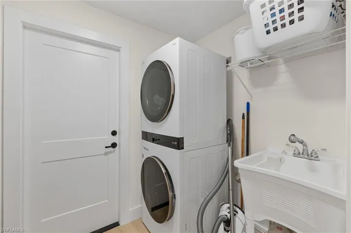 Mudroom/Laundry Room