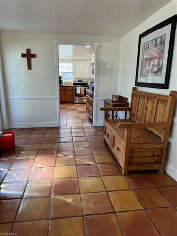 Large foyer or reading room