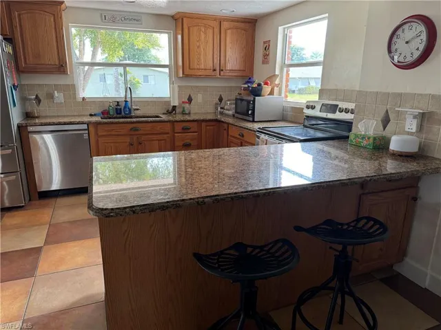 Spacious countertop