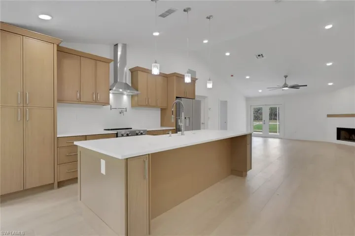 620 22nd Ave Nw, Naples, Florida 34120