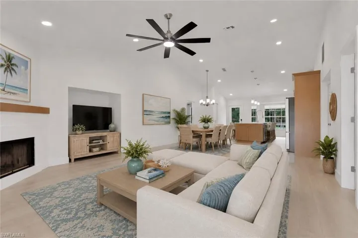 620 22nd Ave Nw, Naples, Florida 34120
