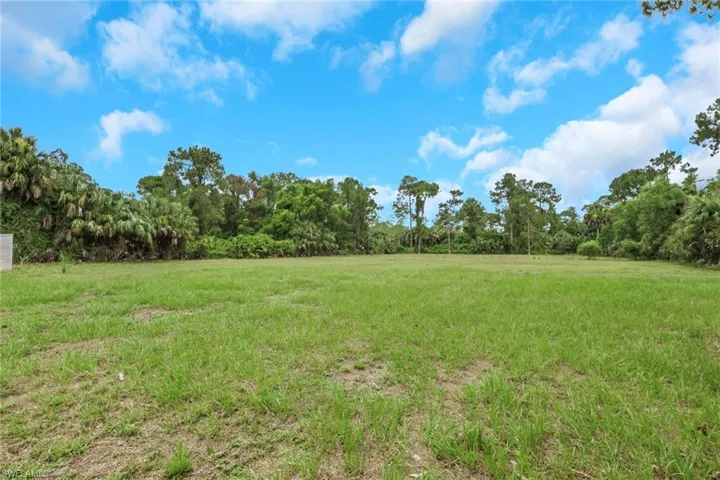 620 22nd Ave Nw, Naples, Florida 34120