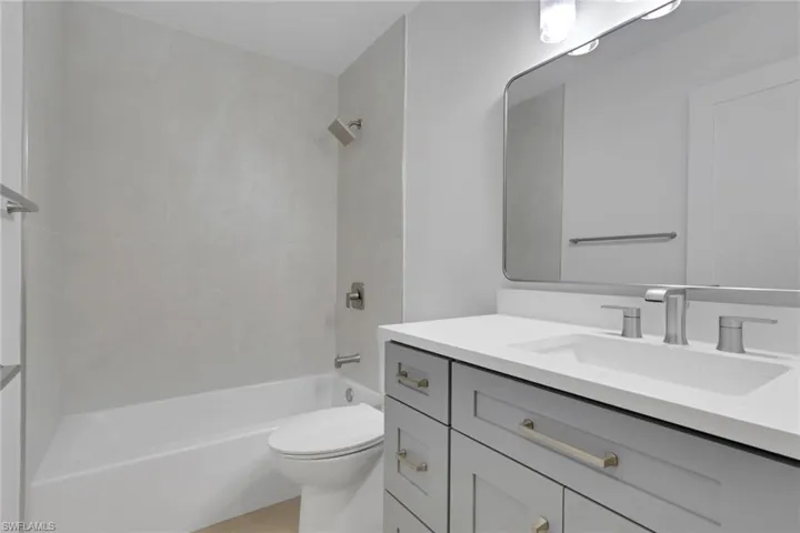 620 22nd Ave Nw, Naples, Florida 34120