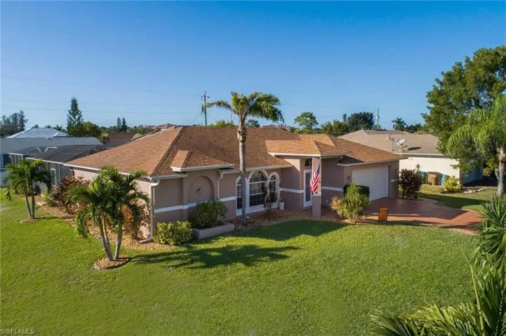 3832 Sw 20th Ave, Cape Coral, Florida 33914