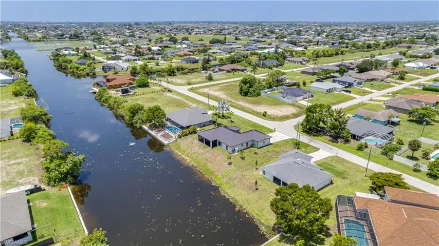 1509 Nw 3rd Pl, Cape Coral, Florida 33993
