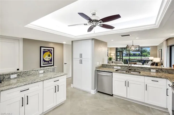 Stainless Steel Appliances, Large Pantry