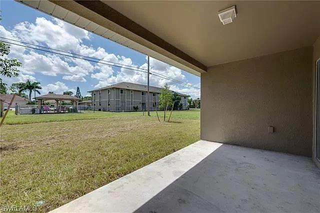 1402/1404  Trafalgar  PKWY, CAPE CORAL, FL 33991