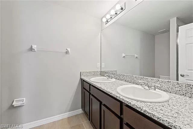 1402/1404  Trafalgar  PKWY, CAPE CORAL, FL 33991