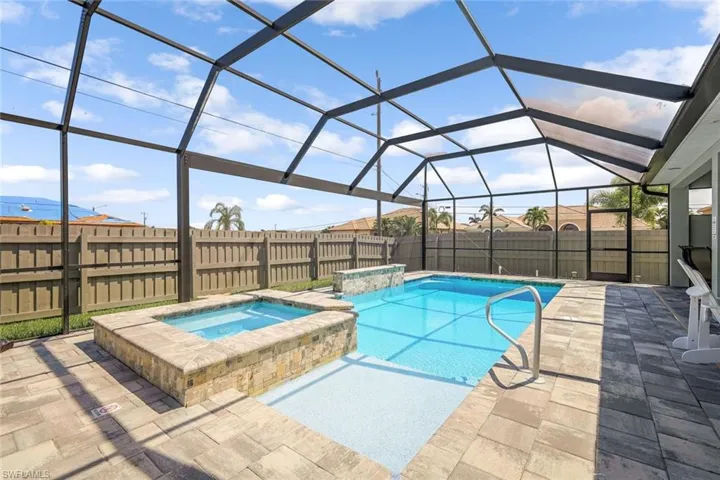 Pool & Spa