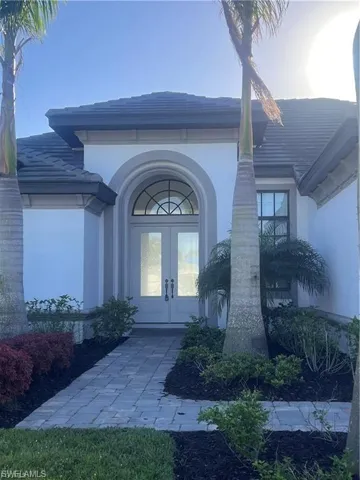 305 NE 19th  PL, Cape Coral, FL 33909