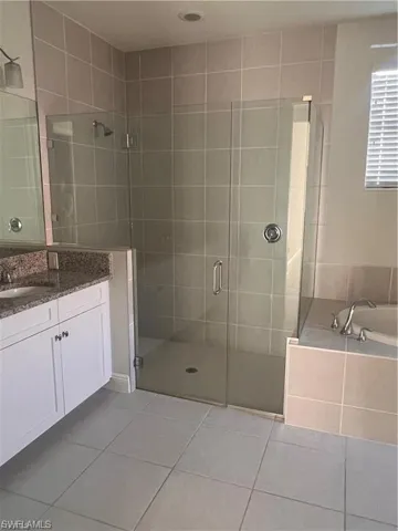 305 NE 19th  PL, Cape Coral, FL 33909