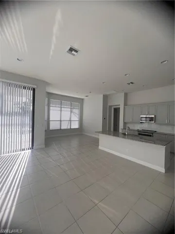305 NE 19th  PL, Cape Coral, FL 33909