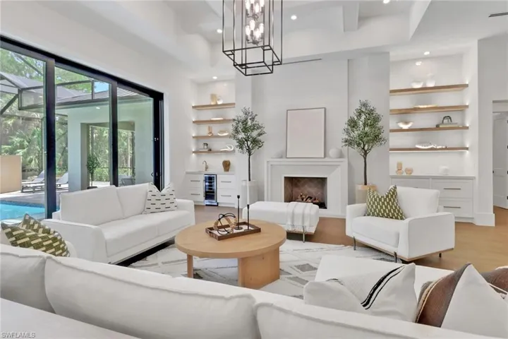 524 13th St Sw, Naples, Florida 34117