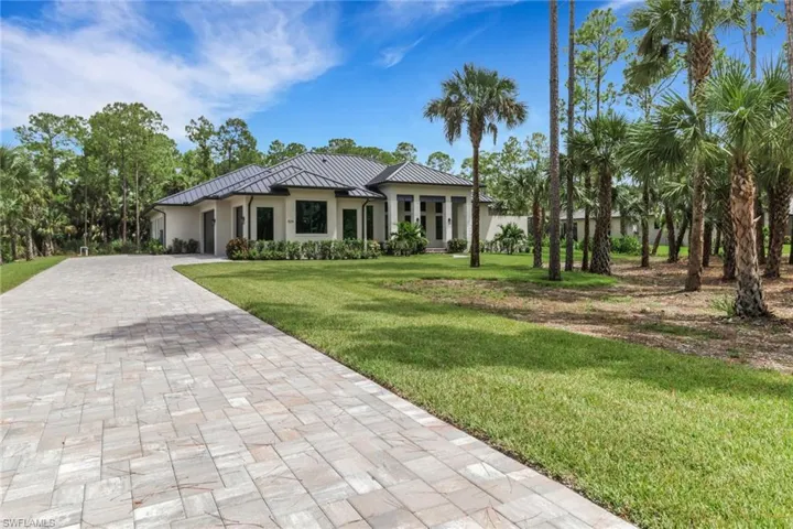 524 13th St Sw, Naples, Florida 34117
