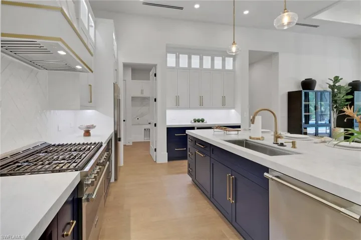 524 13th St Sw, Naples, Florida 34117