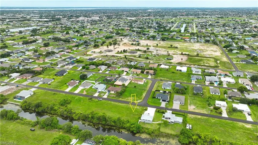 1025 Ne 15th Ter, Cape Coral, Florida 33909