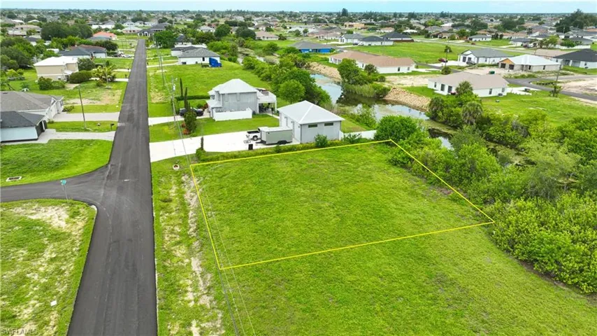 1025 Ne 15th Ter, Cape Coral, Florida 33909
