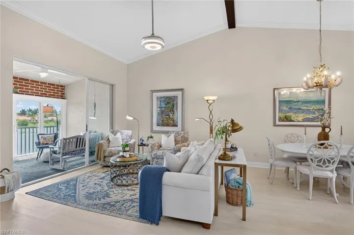 6528 Huntington Lakes Cir 202, Naples, Florida 34119