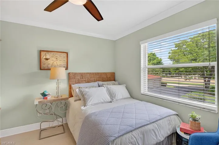 6528 Huntington Lakes Cir 202, Naples, Florida 34119
