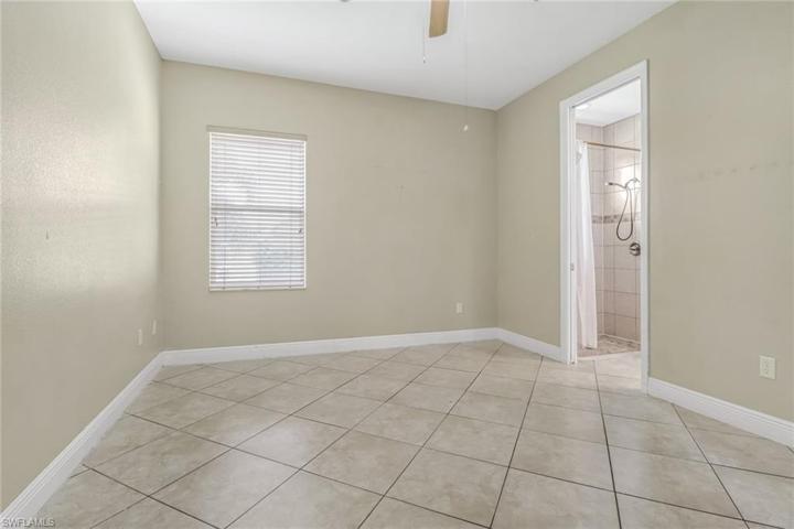En suite bathroom