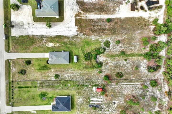 2623 45TH AVE NE, NAPLES FL 34120